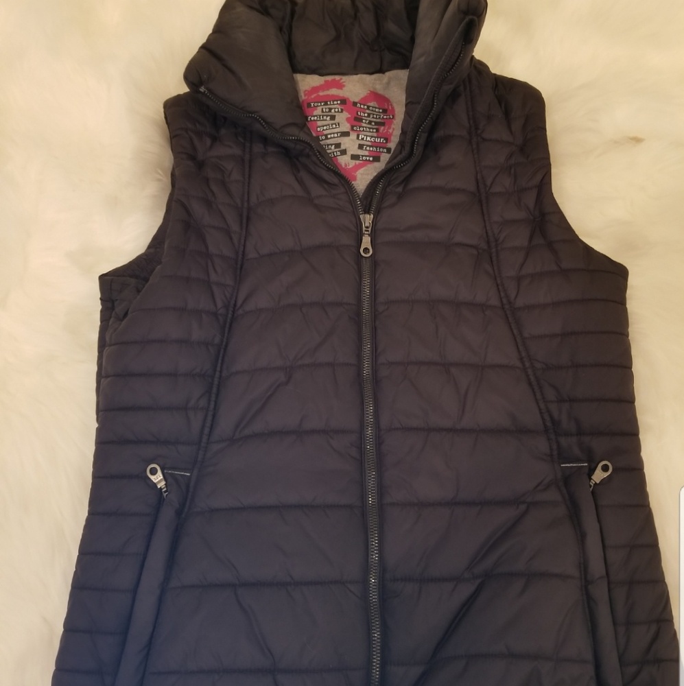 Pikeure vests